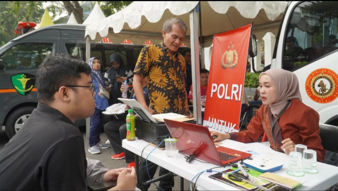 HUT Bhayangkara ke-79, Polrestabes Surabaya Hadirkan CFD Humanis Penuh Layanan Kesehatan dan Administratif
