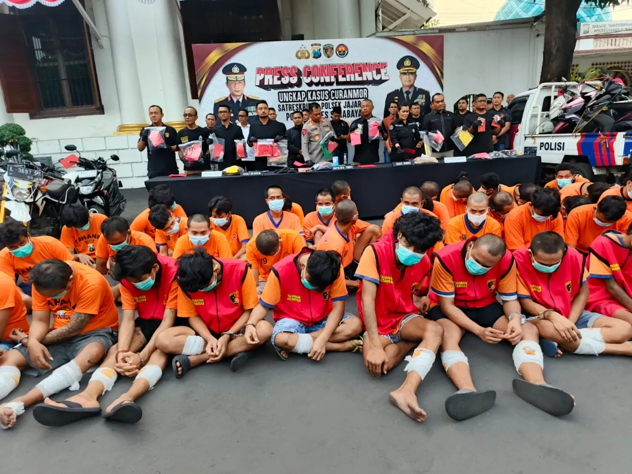 Polrestabes Surabaya Ringkus 49 Pelaku Curanmor, 19 Motor Dikembalikan Gratis kepada Pemilik