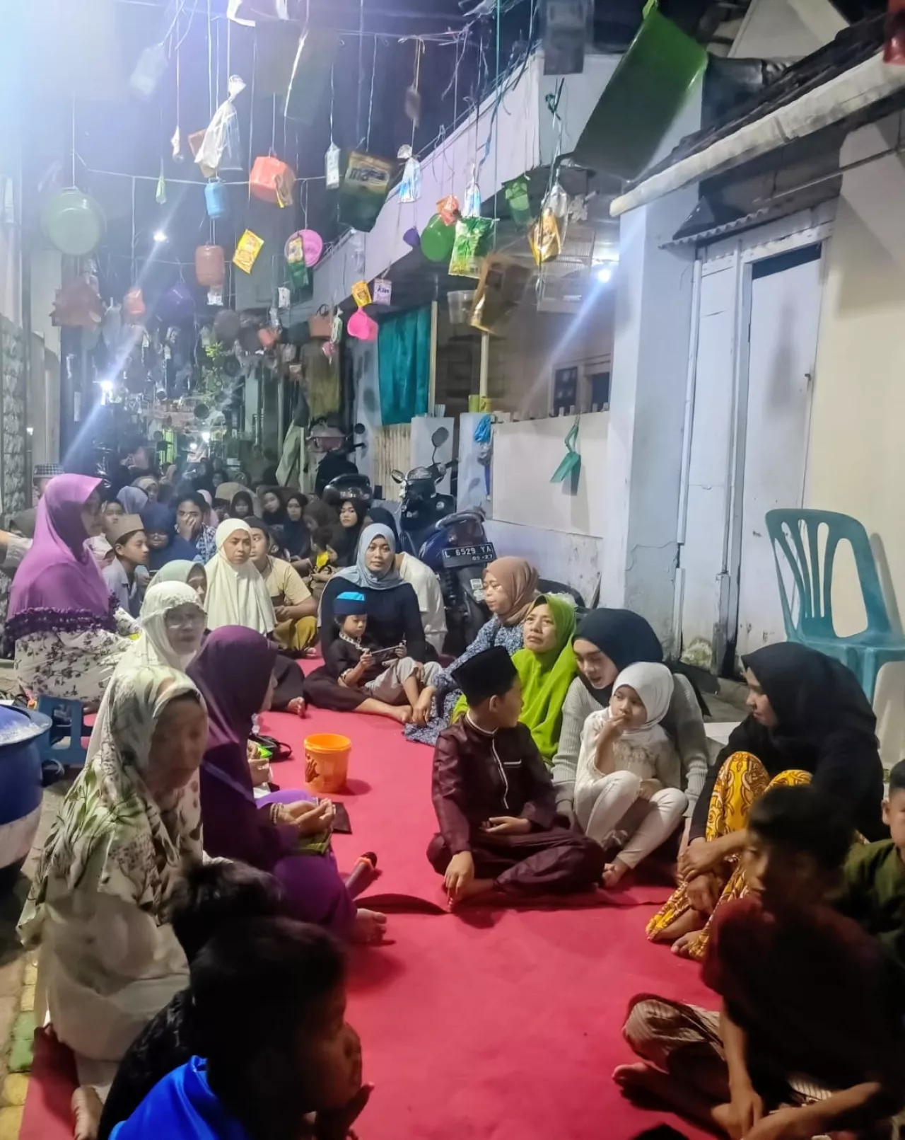 Warga RT 05 Banyu Urip Kidul Surabaya Peringati Maulid Nabi Muhammad SAW dengan Khidmat