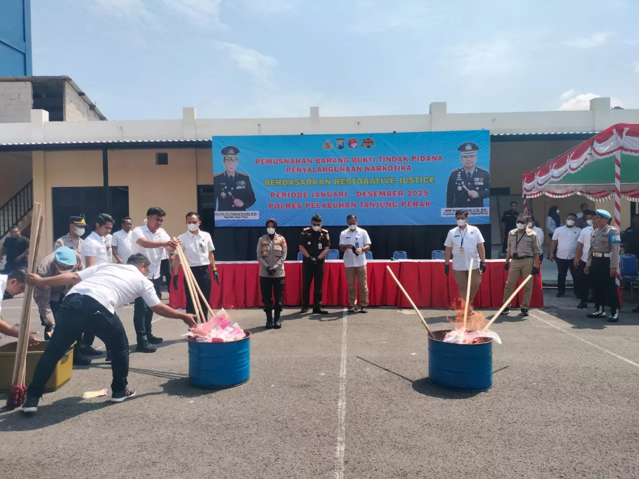 Polres Tanjung Perak Ungkap 304 Kasus Narkotika Sepanjang 2025, Barang Bukti Dimusnahkan