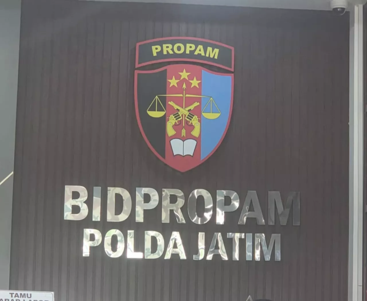 Pelapor Tinggalkan BAP, Dugaan Intimidasi Oknum Subbidpaminal Polda Jatim Disorot