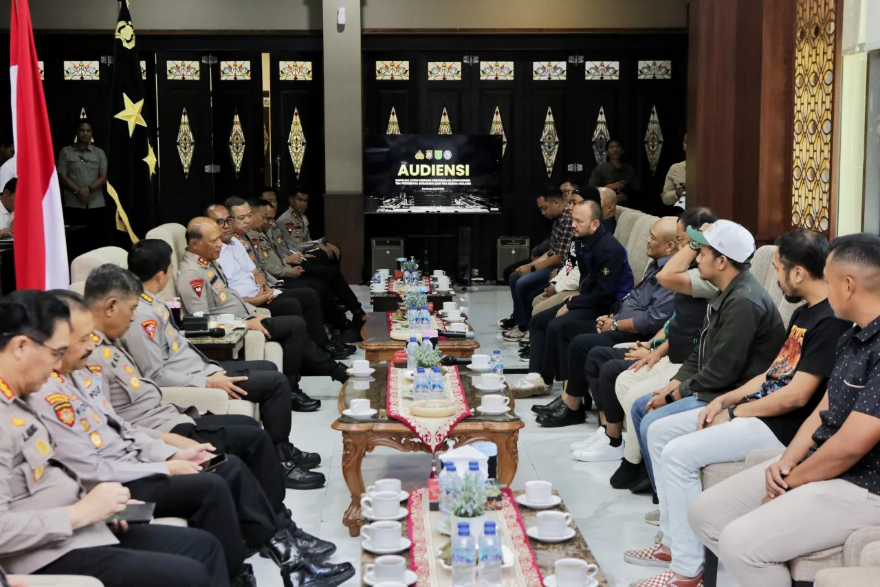 Polda Jatim Satukan Persebaya dan Arema, Perkuat Komitmen Laga Damai di Kanjuruhan