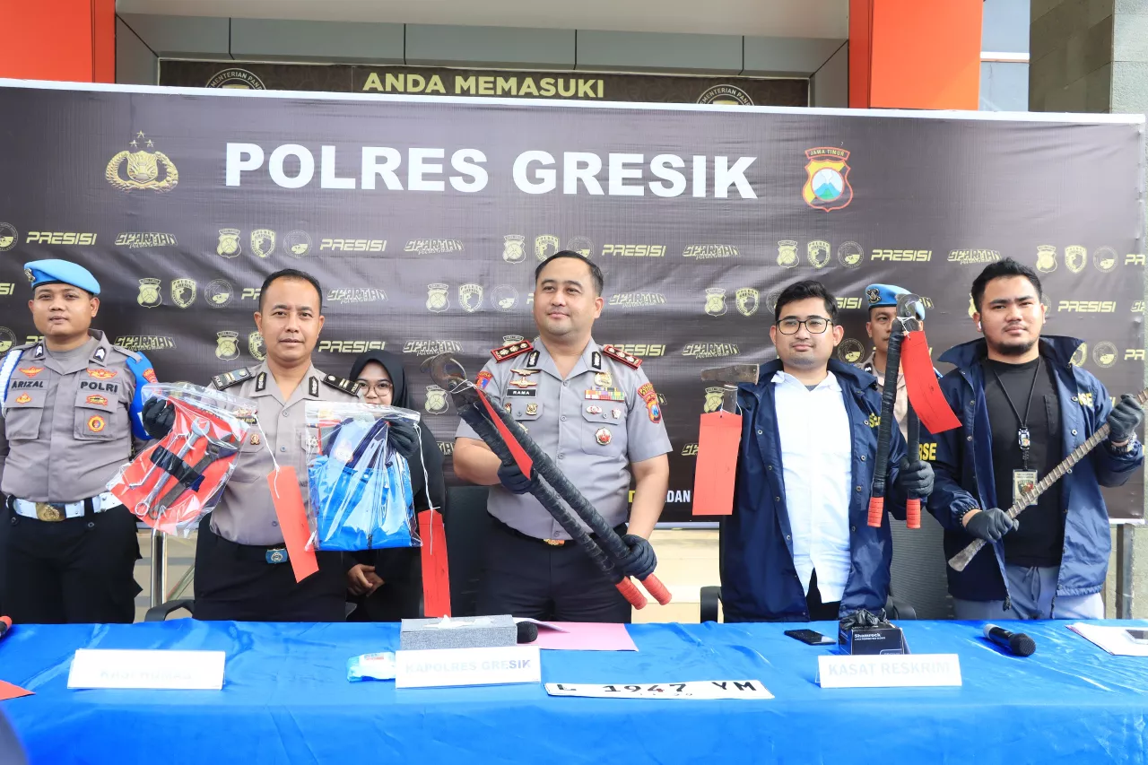 Polres Gresik Amankan Komplotan Residivis Pencuri Kabel PLN Lintas Daerah