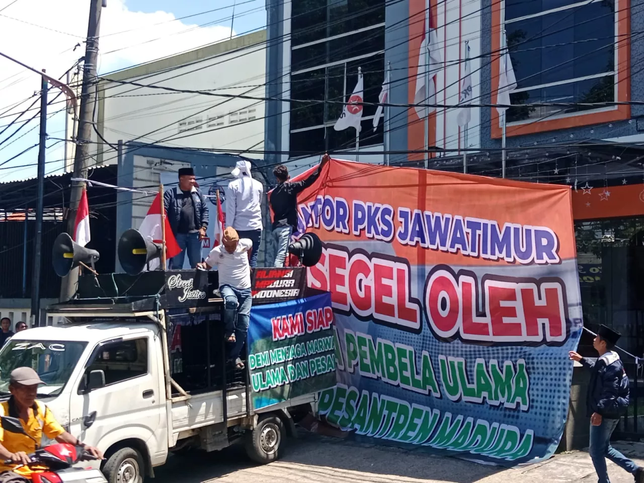 Tak Cukup Minta Maaf! AMI Guncang PKS, Tuntut Aboe Bakar Dipecat dan Datang ke Madura