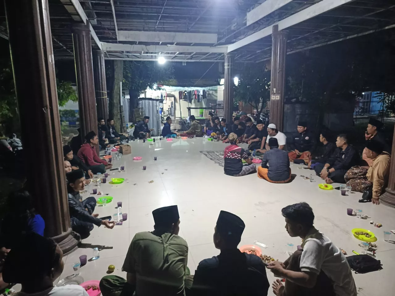 Arisan PRESS Berbalut Yasin Tahlil, Gus Zaman Sampaikan Tausiah “Islam Itu Indah” di Pendopo Taman Sidoarjo