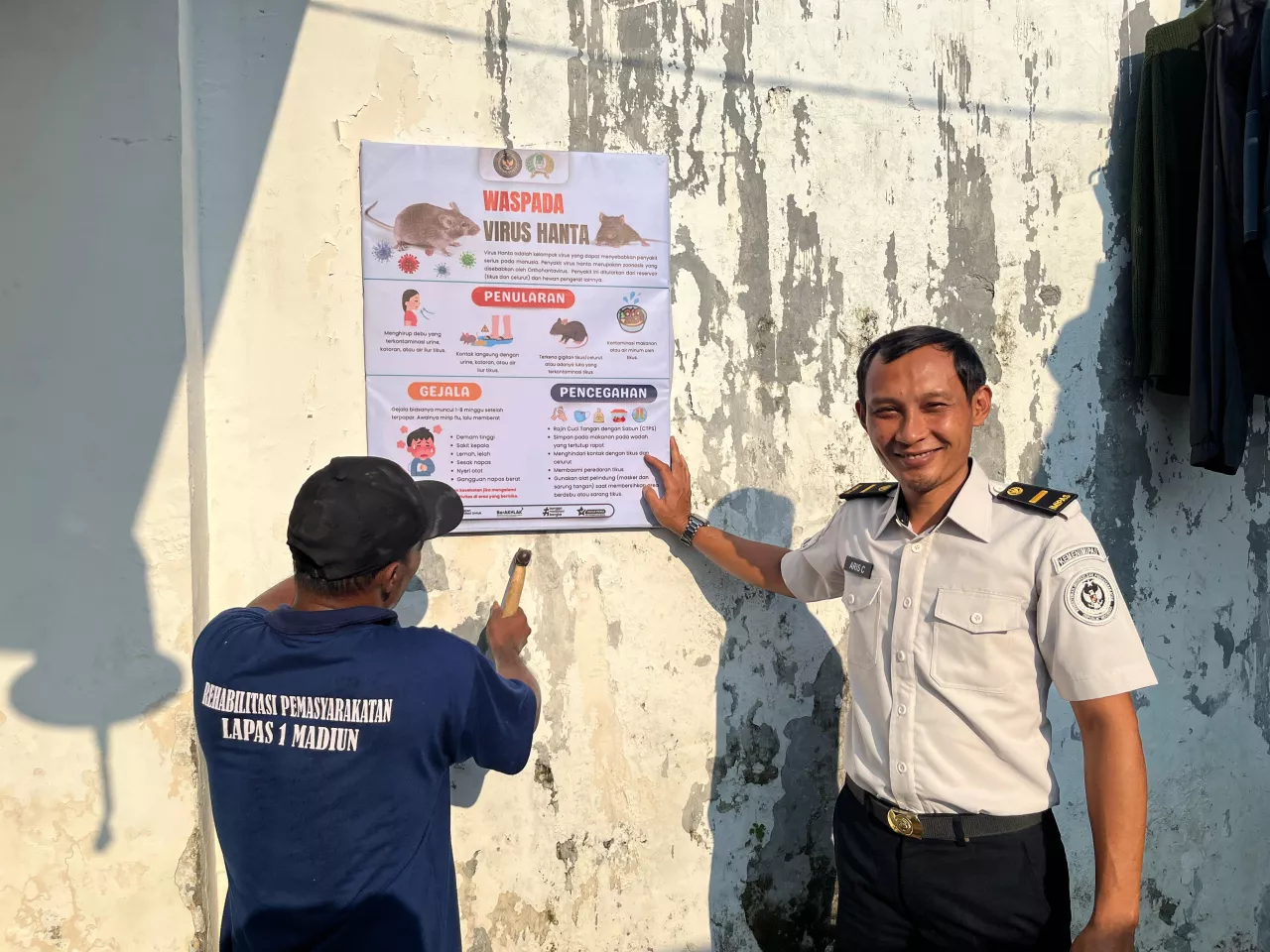 Antisipasi Penyebaran Hantavirus, Lapas Kelas I Madiun Lakukan Langkah Preventif Pencegahan Hantavirus Melalui Pemasanga